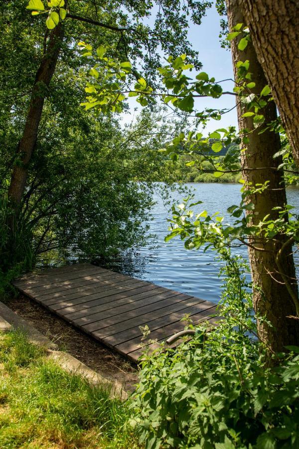 Hotel Russweiher Eschenbach in der Oberpfalz エクステリア 写真